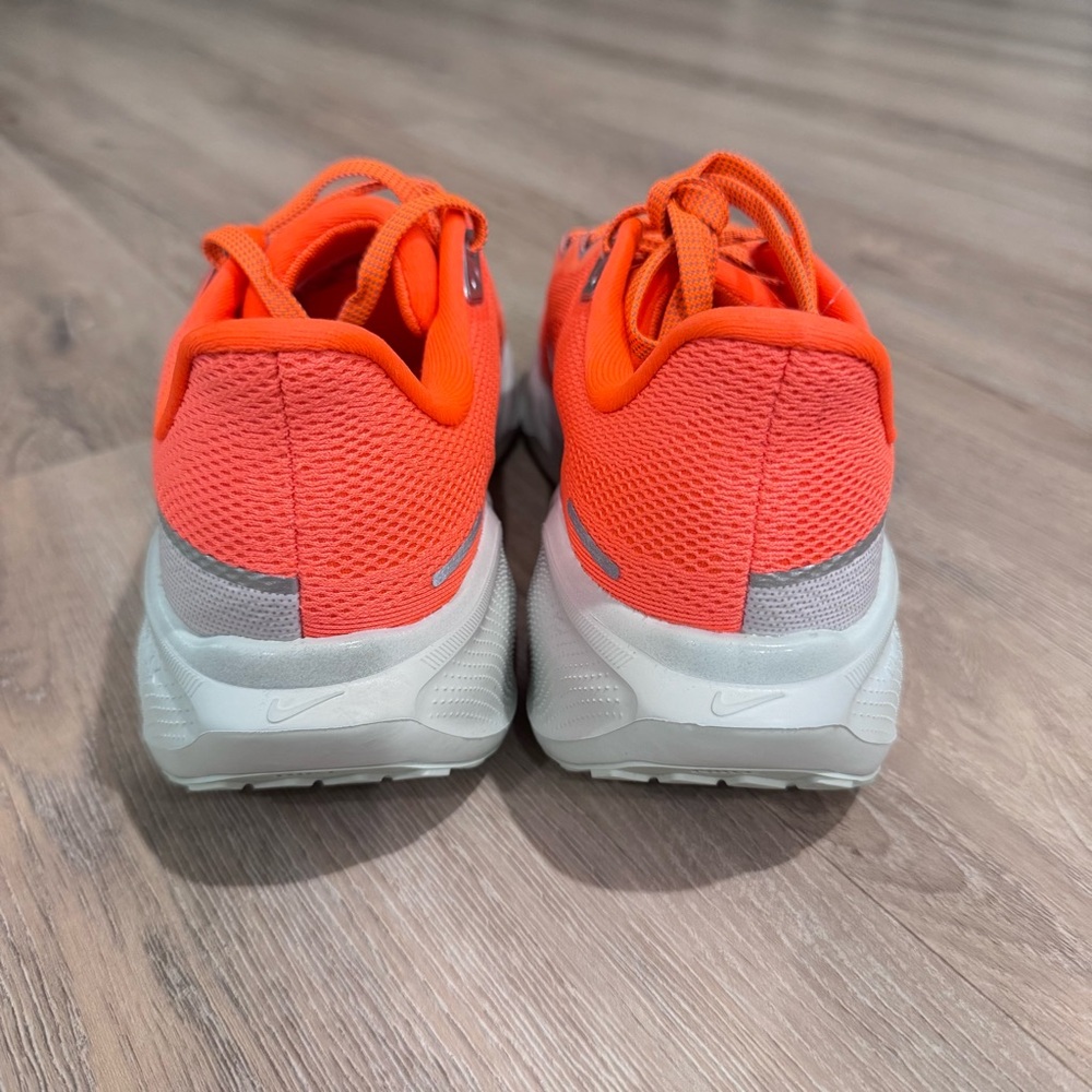 Size 7.5 - Nike Air Zoom Pegasus 41 Premium Hyper Crimson - Picture 4 of 6